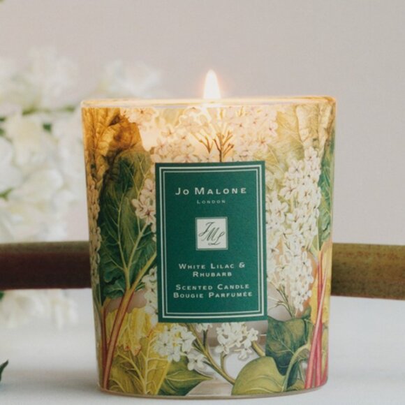 Jo Malone London White Lilac & Rhubarb Charity Classic Candle - Picture 4 of 4